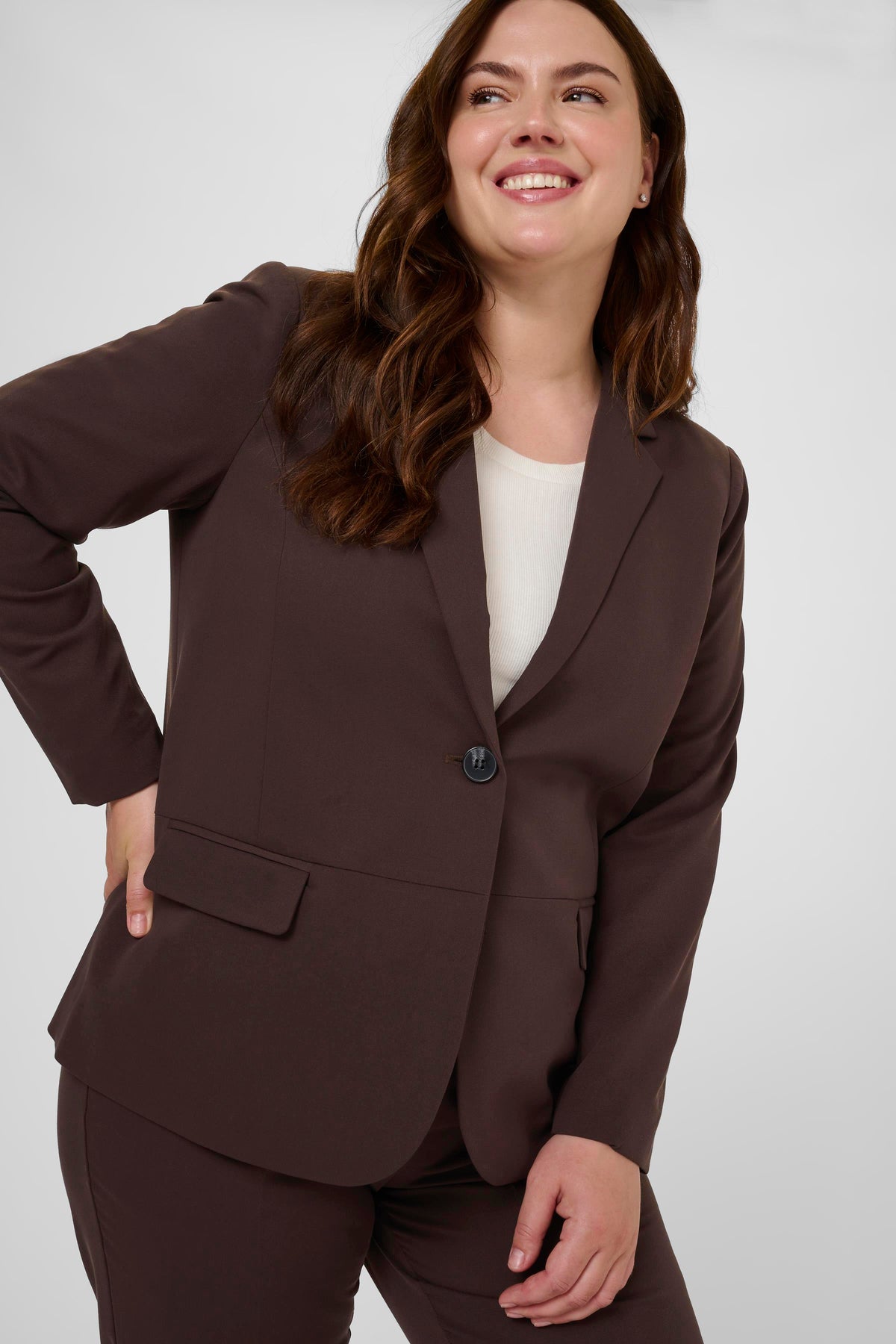 KCSAKIRA BLAZER coffee