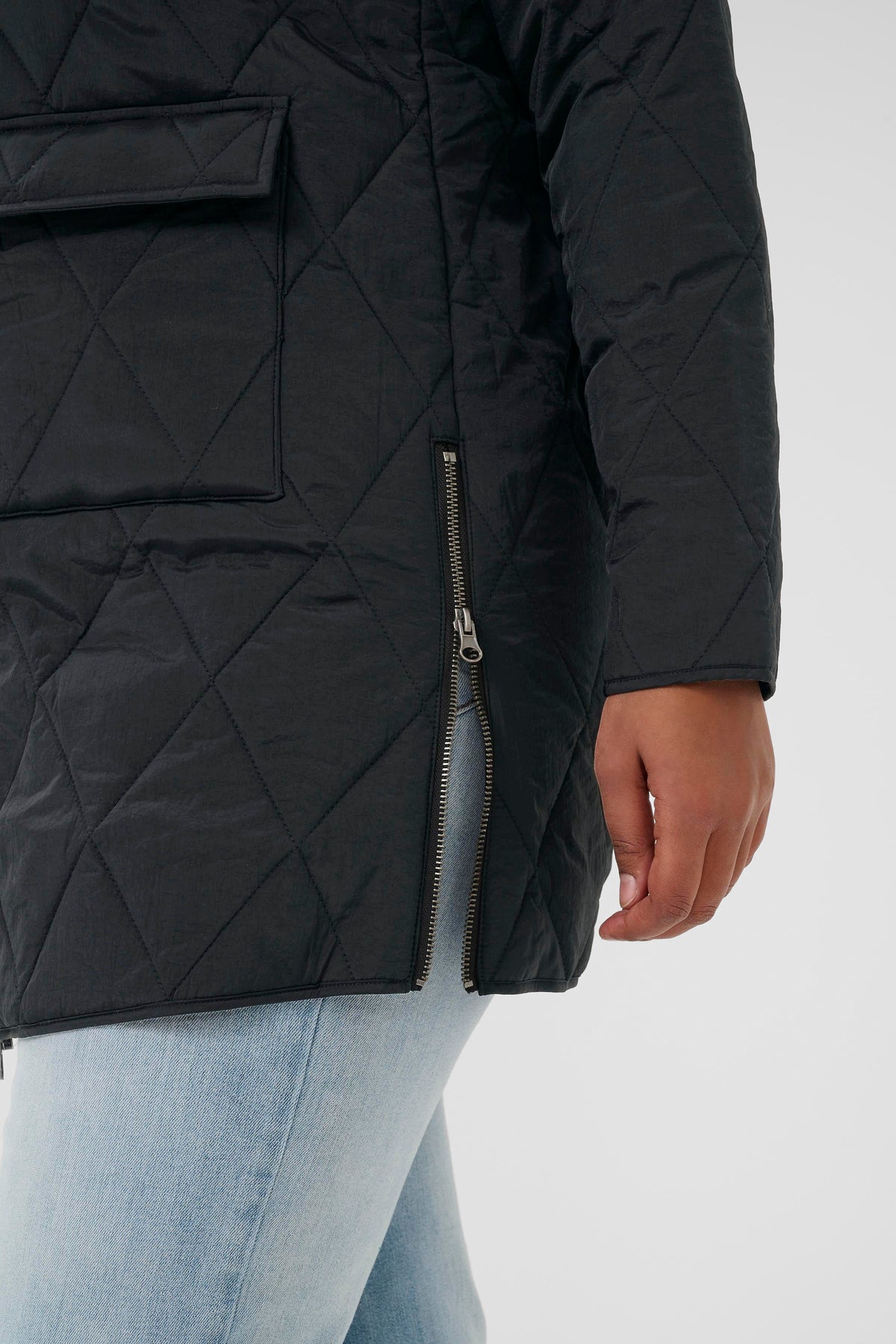 KCNELLI JACKET zwart