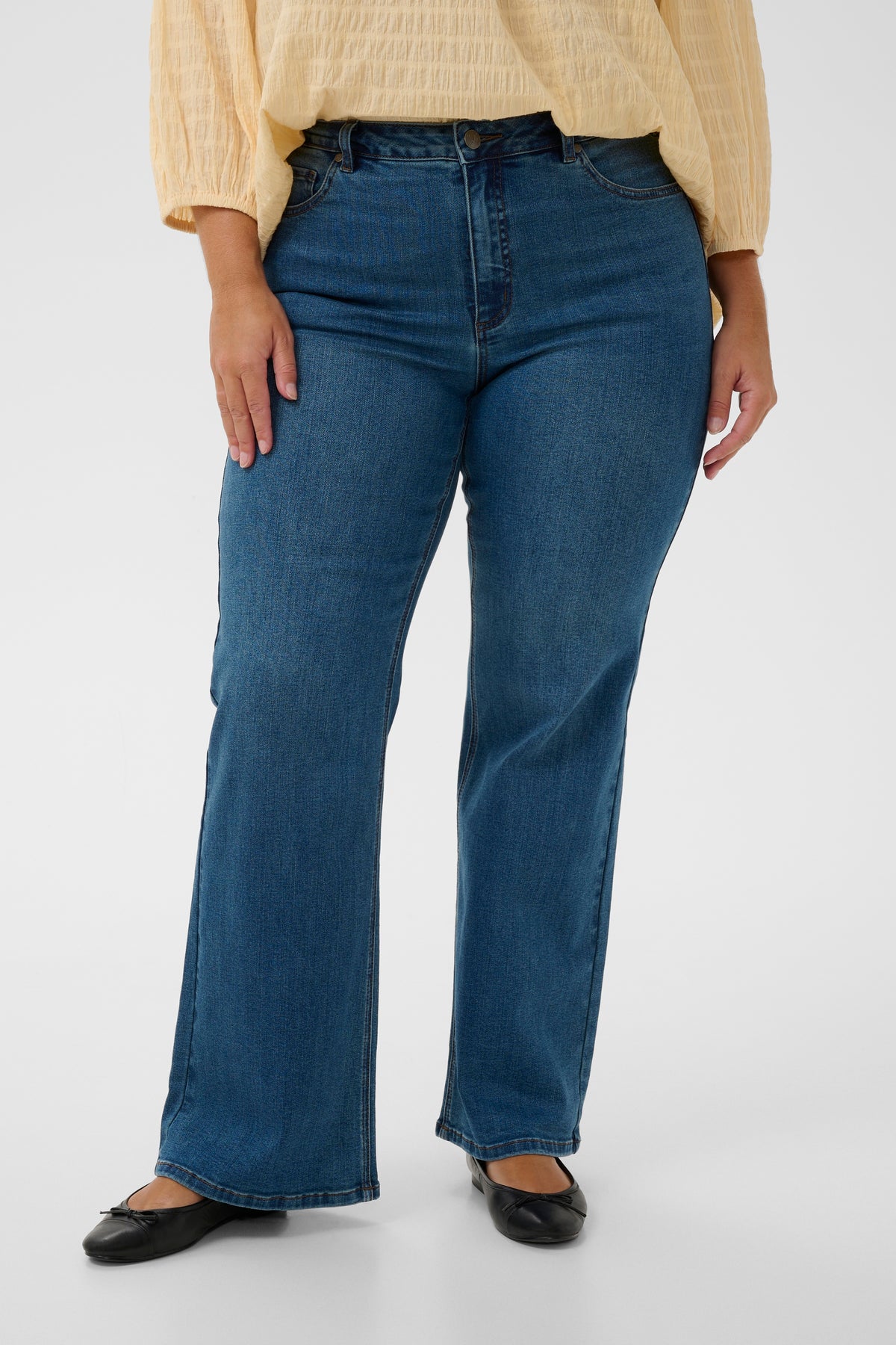 KCFLORA FLARED JEANS blauw