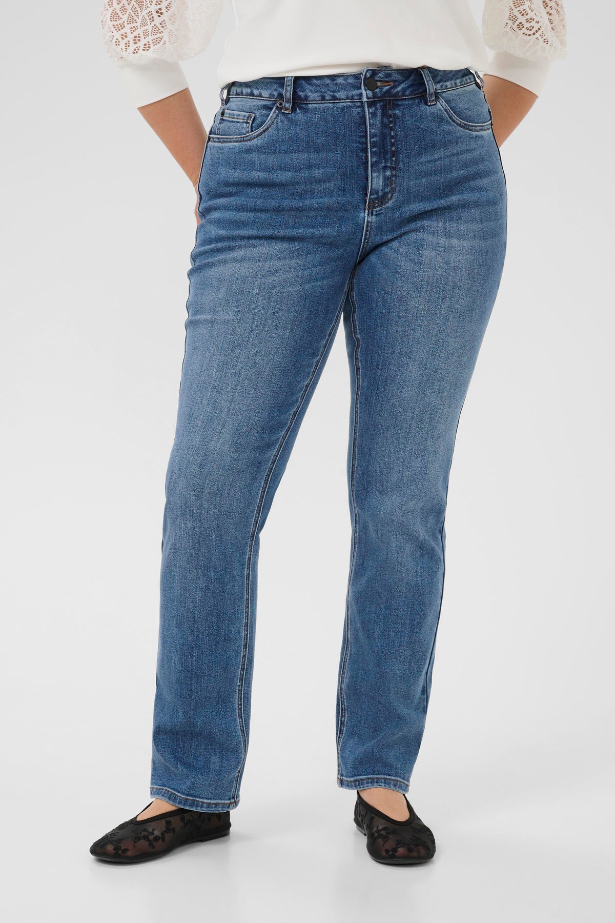 KCDINA STRAIGHT JEANS jeans