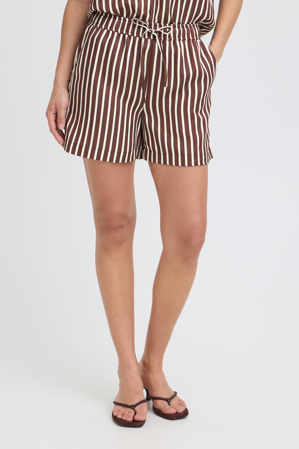 BYEVINO SHORTS bruin