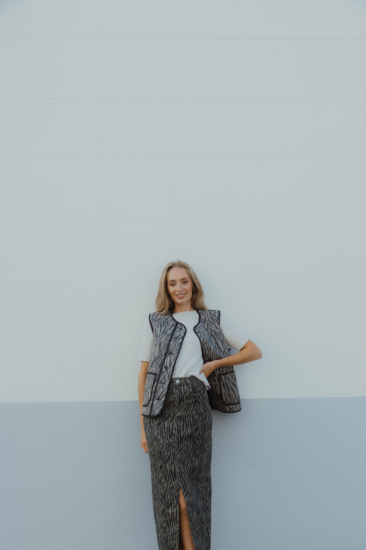 KAKAYLA WAISTCOAT beige/zwart