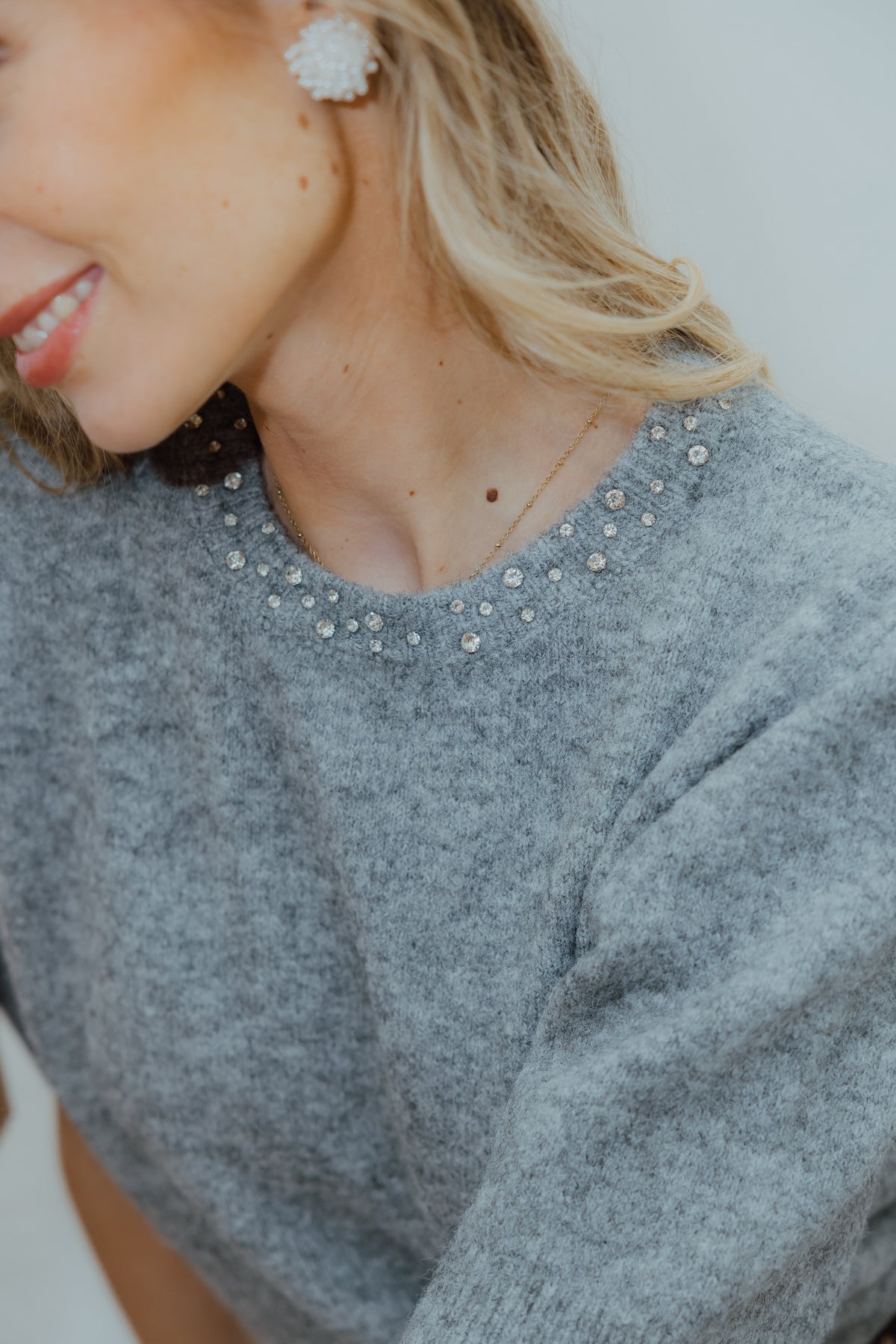 BYOMEA RHINESTONE PULL grijs