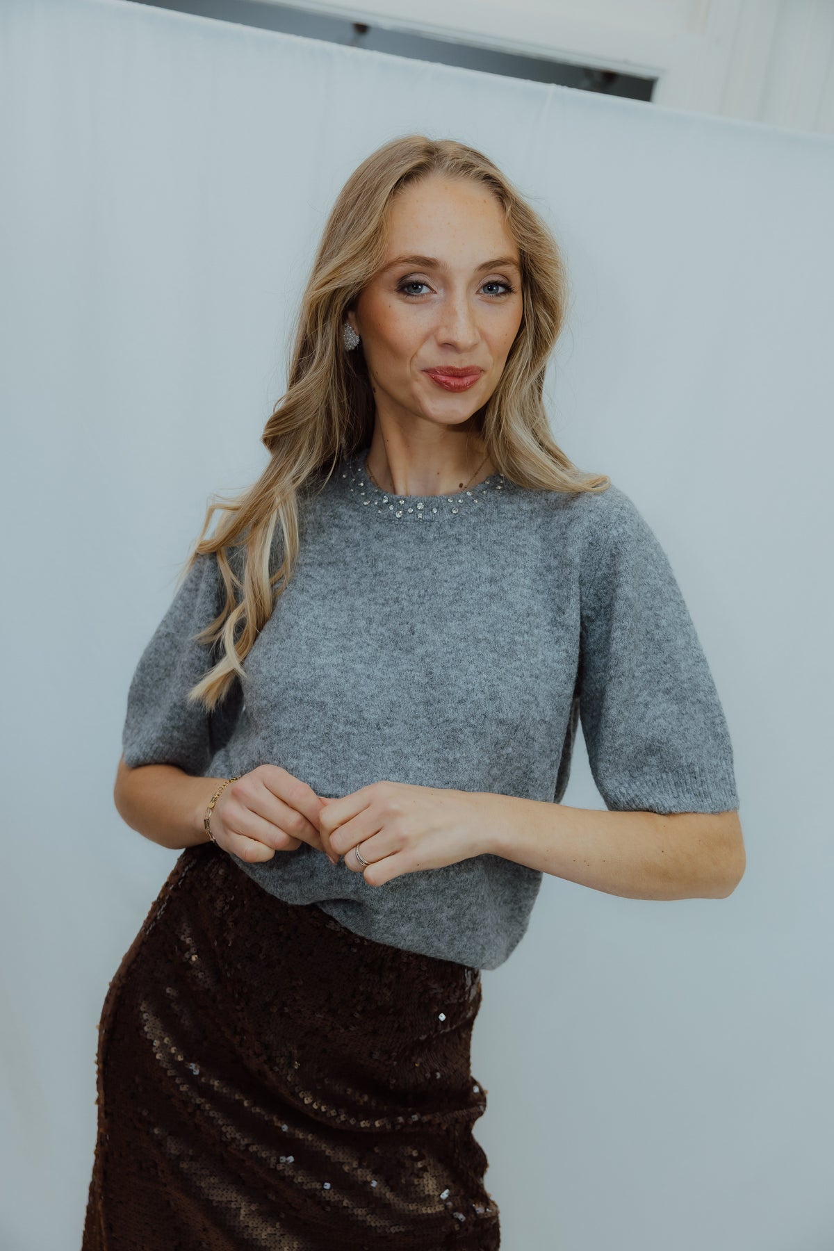 BYOMEA RHINESTONE PULL grijs