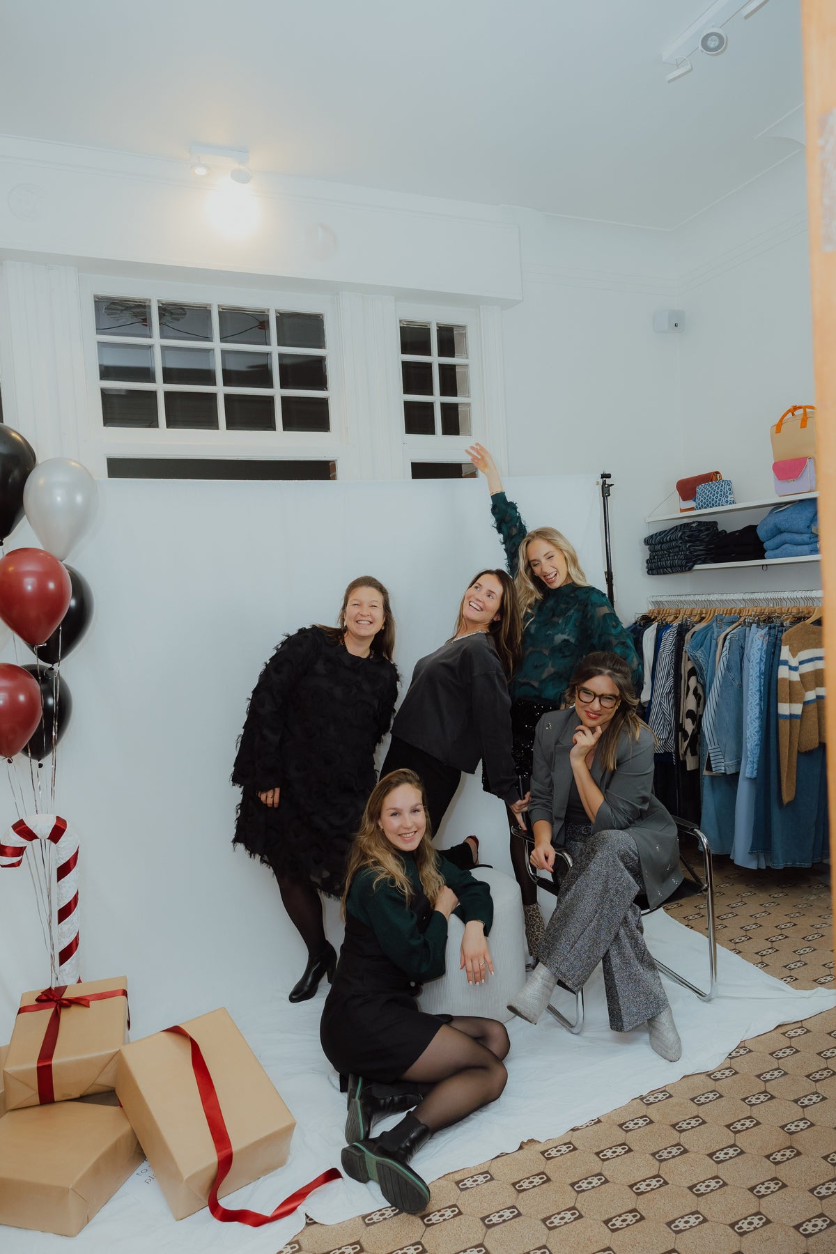 YASDIO LS DRESS zwart