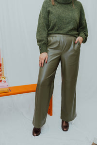 BYDAJA JOGGER PANTS kaki