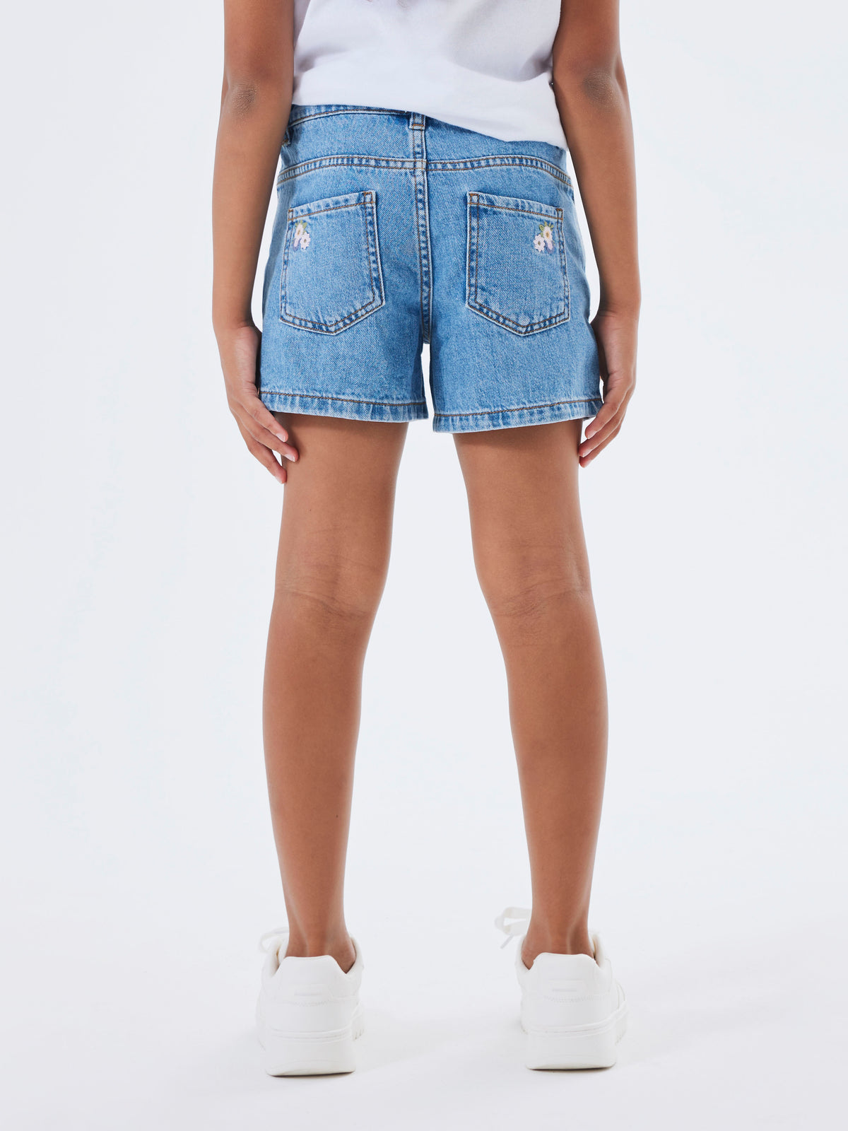 NKFBELLA SHORTS 3674 jeans