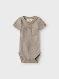 NBMOMILO BODY bruin