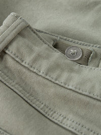 NKMRYAN STRAIGHT SHORTS 1081 groen