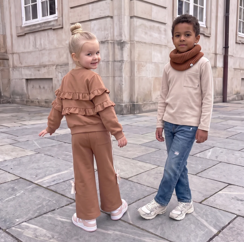YDFRENCH SWEATER bruin