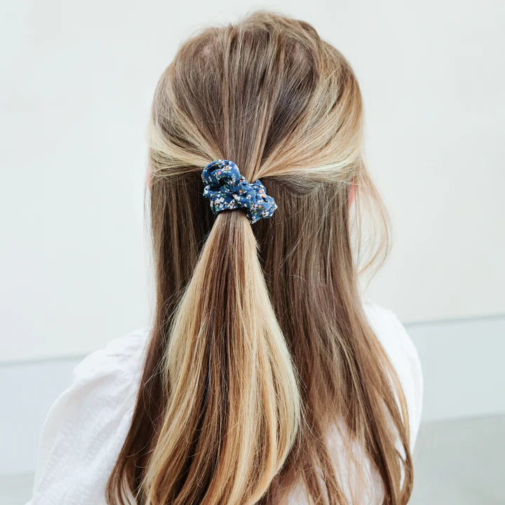 Winter scrunchies