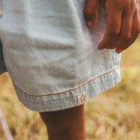 YWCHAMBRAY RELAXED SHORTS lichte jeans