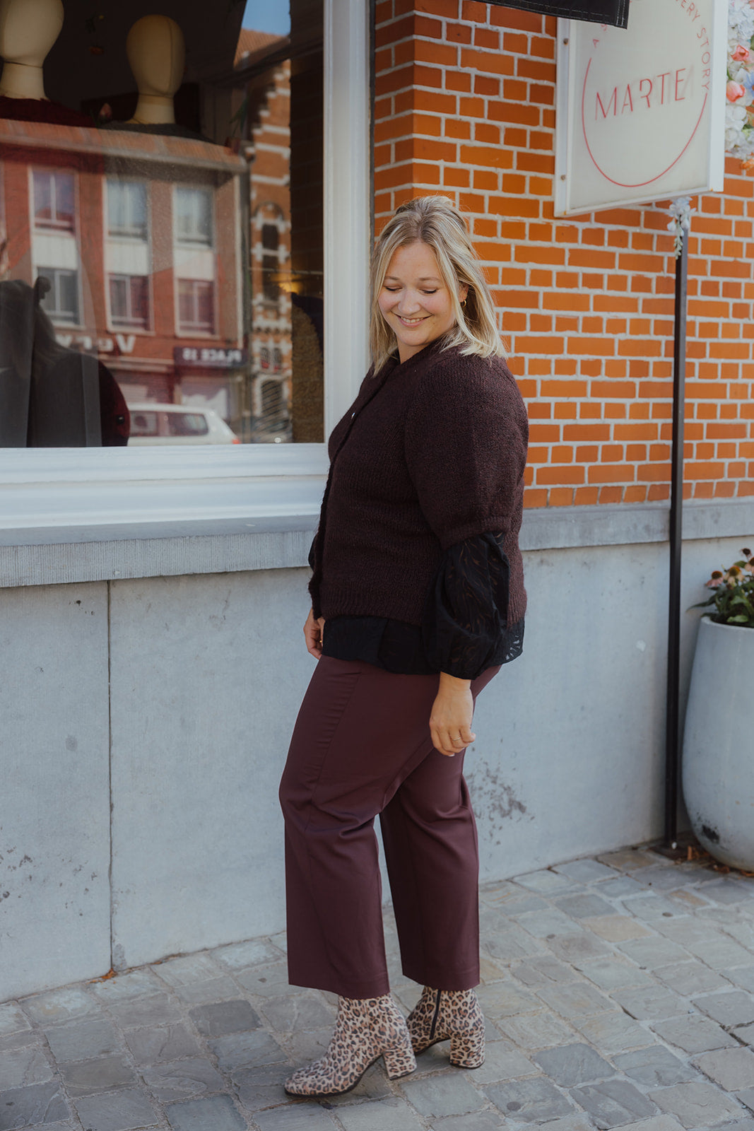 KCSAKIRA CROPPED PANTS fudge