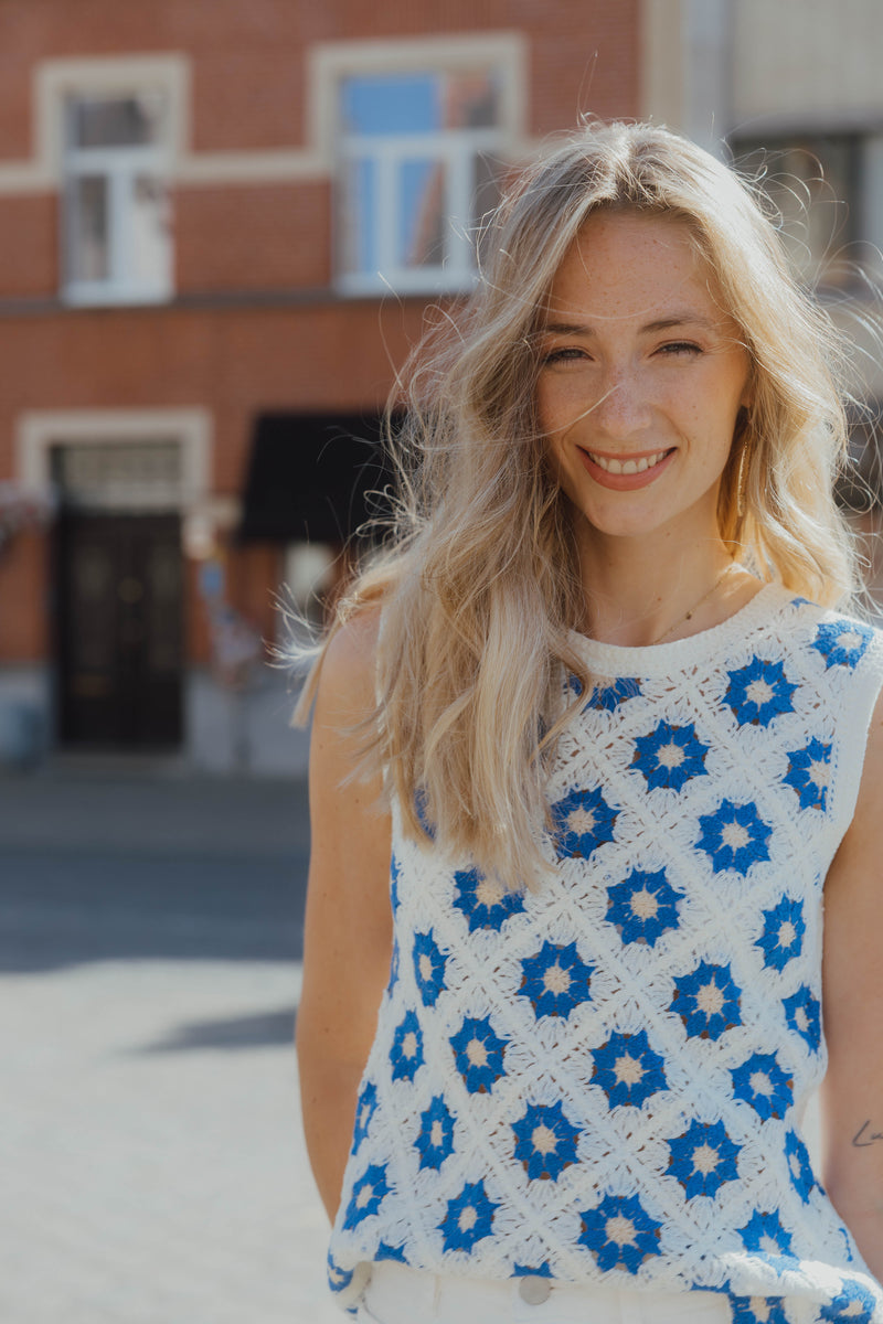 YASBALIS CROCHET TOP wit/blauw